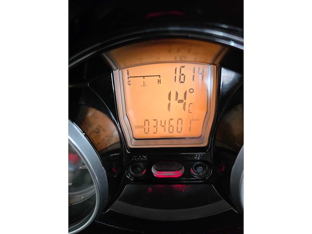 Gilera - scooter - gp 800 - motorscooter 95mhrz - afbeelding 7 van  7