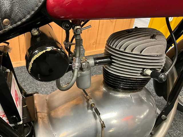 Gilera 150 motorfiets - afbeelding 2 van  14