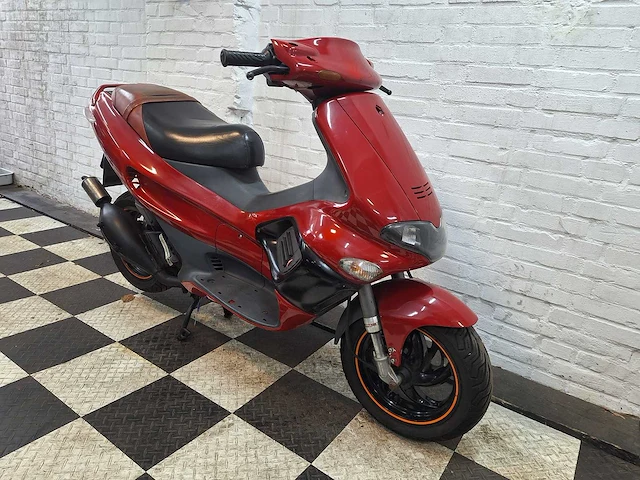 Gilera runner 45 km bromscooter 2-takt - afbeelding 7 van  7