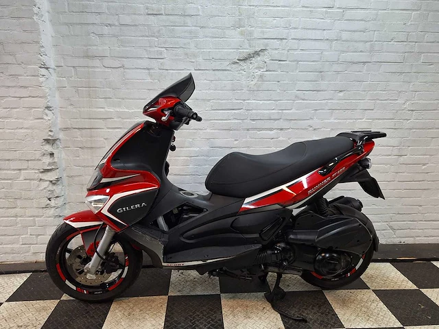 Gilera runner m46 200cc motorscooter - afbeelding 1 van  6