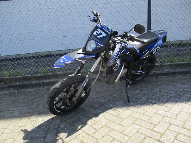 Gilera smt (zelfde als derbi senda sm) - versenllingen bromfiets - brommer - afbeelding 4 van  11
