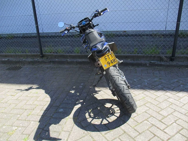Gilera smt (zelfde als derbi senda sm) - versenllingen bromfiets - brommer - afbeelding 10 van  11