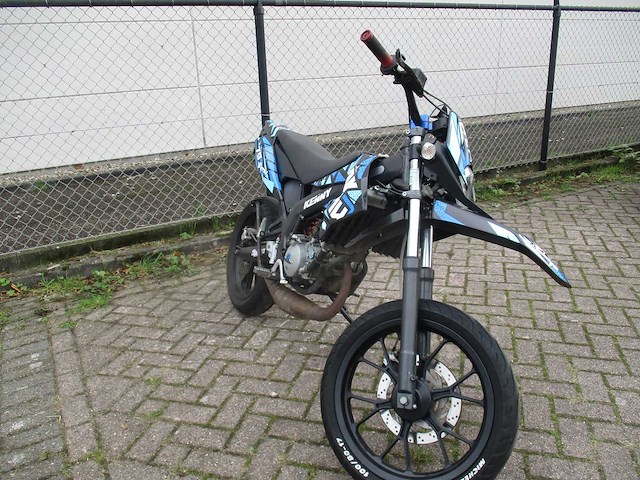 Gilera super motard - versnellingen bromfiets - brommer - afbeelding 7 van  11