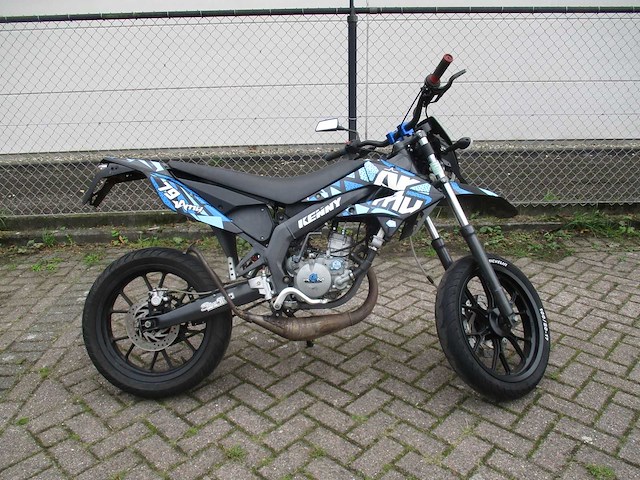 Gilera super motard - versnellingen bromfiets - brommer - afbeelding 8 van  11