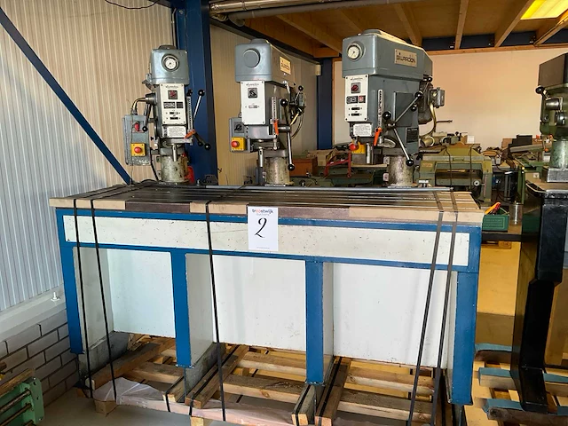 Gillardon r16 meervoudige boormachine - afbeelding 1 van  7