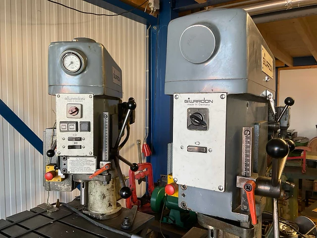 Gillardon r16 meervoudige boormachine - afbeelding 6 van  7