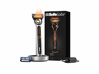 Gillette labs verwamd scheermes + 1 navulmesje twee warmteniveaus voor optimaal comfort met stekker voor oplaadstation - afbeelding 1 van  2