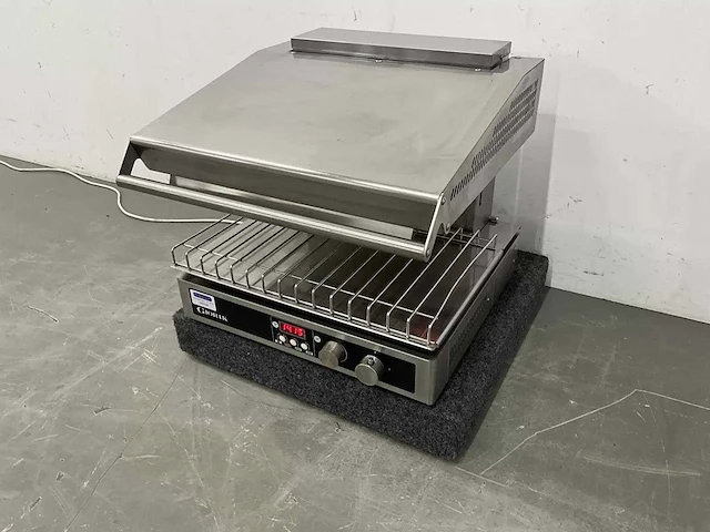 Giorik - sh30 - salamander - afbeelding 1 van  15