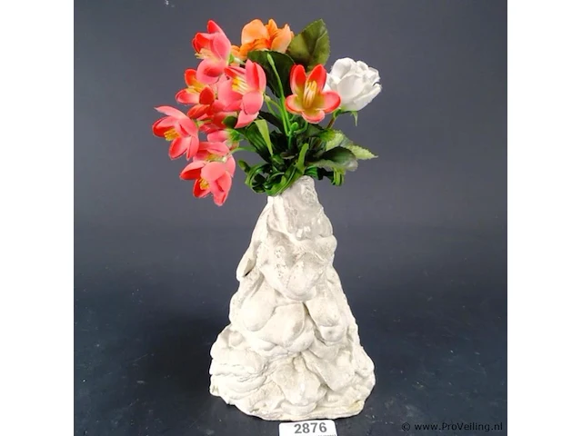 Gipsen vaas met kunstbloemen - afbeelding 1 van  5