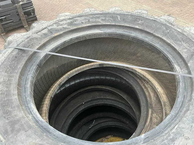 Giraffe xlw galaxy banden verreiker - afbeelding 6 van  6