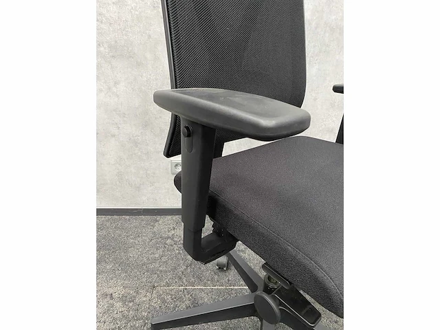 Girsberger - ergonomische bureaustoel - afbeelding 12 van  12
