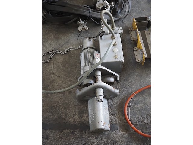 Gis - afbeelding 9 van  10