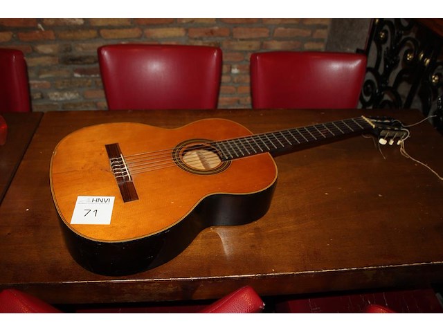 Gitaar yamaha no 100 nippon gakki. - afbeelding 1 van  2