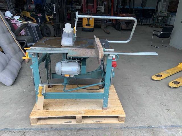 Gjerde mod 1603 zaagmachine - afbeelding 1 van  4