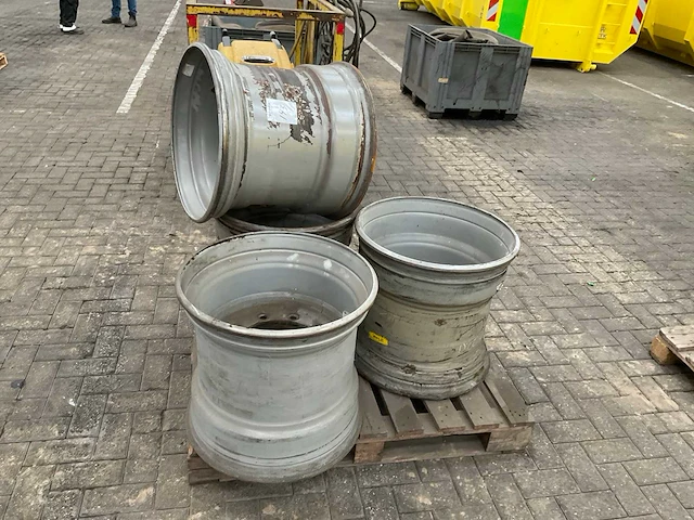 Gkn 20.00x22.5 velg (4x) - afbeelding 2 van  4
