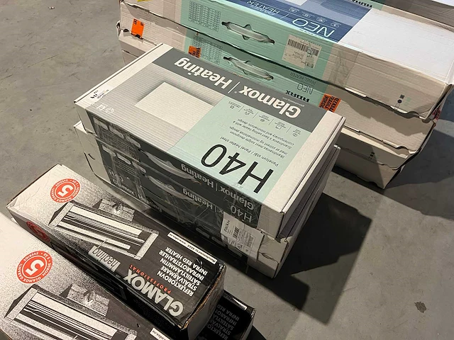 Glamox - h40 - infrarood verwarming (3x) - afbeelding 1 van  4