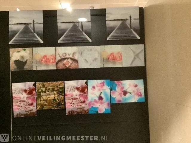 Glas en kunststof decoratie div. kleuren - afbeelding 1 van  2