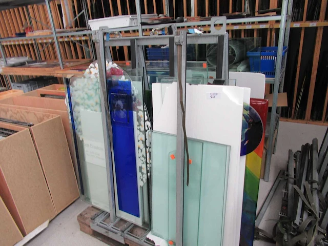 Glasbok op pallet (3x) - afbeelding 4 van  4