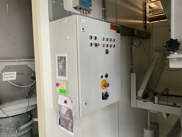 Glaspoeder productie opstelling - afbeelding 11 van  25