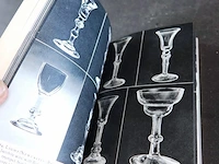 Glass thoug the ages - afbeelding 5 van  5