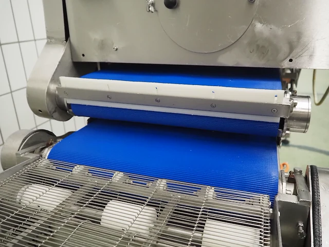 Glass - afbeelding 11 van  14