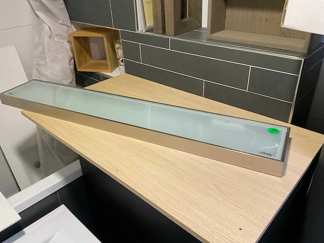 Glasschap 120 cm ledverlichting teo led forma funzione inclusief schakelaar - afbeelding 4 van  6