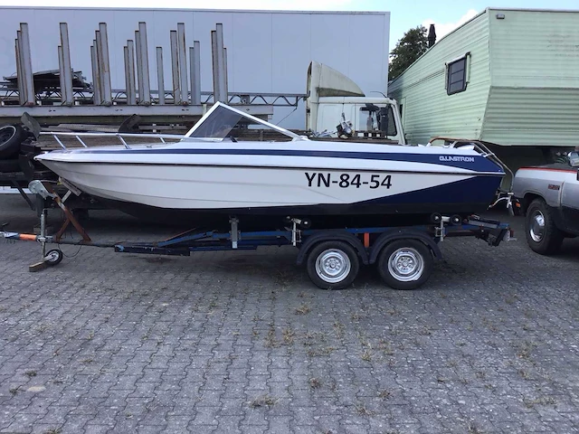Glastonbury inboard speedboot - afbeelding 12 van  21