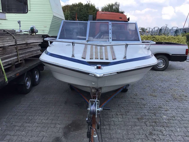 Glastonbury inboard speedboot - afbeelding 19 van  21