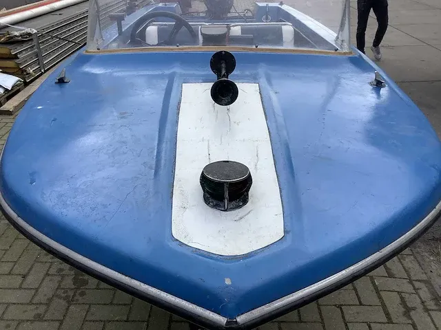 Glastron speedboot met yamaha 40pk + trailer - afbeelding 20 van  21