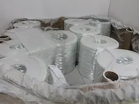 Glasvezelspuitapparaat mvp met zwenkarm, spuitkop venus en 58 rollen glasvezel er13-2400-180 op pallet. - afbeelding 4 van  5