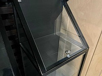 Glasvitrines (2x) - afbeelding 5 van  6