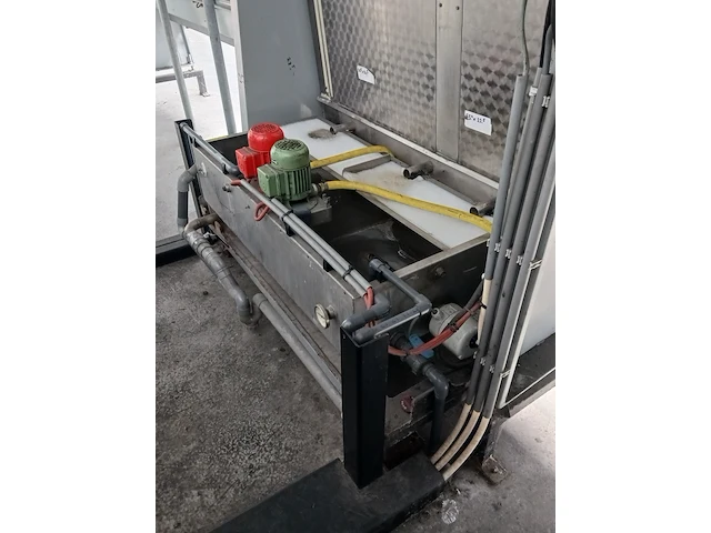 Glaswasmachine met toebehoren buxtrup, vwo1500, bouwjaar 1986 - afbeelding 15 van  66