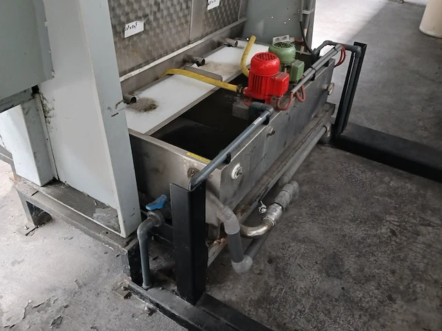 Glaswasmachine met toebehoren buxtrup, vwo1500, bouwjaar 1986 - afbeelding 16 van  66