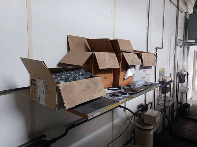 Glaswasmachine met toebehoren buxtrup, vwo1500, bouwjaar 1986 - afbeelding 54 van  66