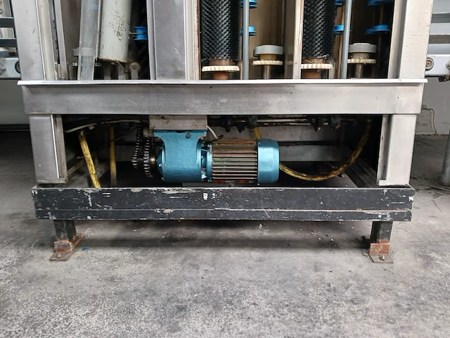 Glaswasmachine met toebehoren buxtrup, vwo1500, bouwjaar 1986 - afbeelding 61 van  66