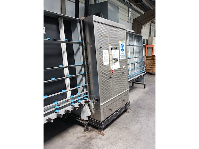 Glaswasmachine met toebehoren buxtrup, vwo1500, bouwjaar 1986 - afbeelding 65 van  66