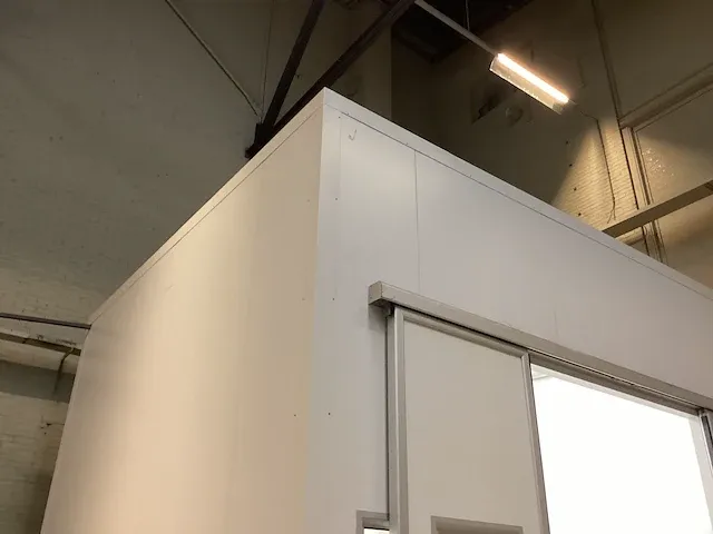 Glatt meng/vulmachine in cleanroom - afbeelding 4 van  38