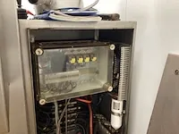Glatt meng/vulmachine in cleanroom - afbeelding 11 van  38