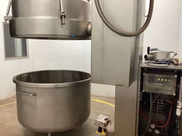 Glatt meng/vulmachine in cleanroom - afbeelding 13 van  38