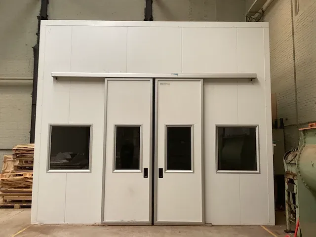 Glatt meng/vulmachine in cleanroom - afbeelding 12 van  38