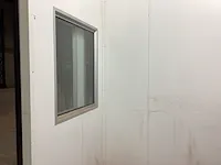 Glatt meng/vulmachine in cleanroom - afbeelding 37 van  38
