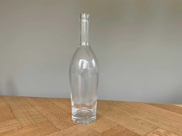Glazen fles 700ml (1080x) - afbeelding 1 van  4