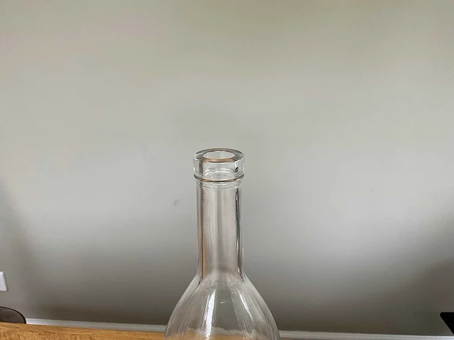 Glazen fles 700ml (1080x) - afbeelding 2 van  4