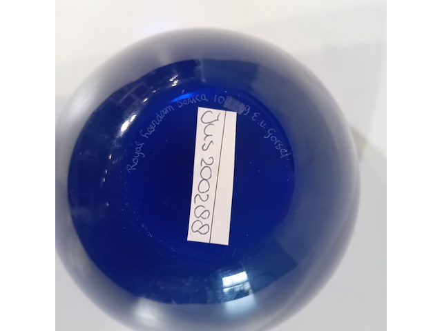 Glazen kunstwerk, elleke van gorsel, de einidge gedachtenstroom, 1999 - afbeelding 3 van  4