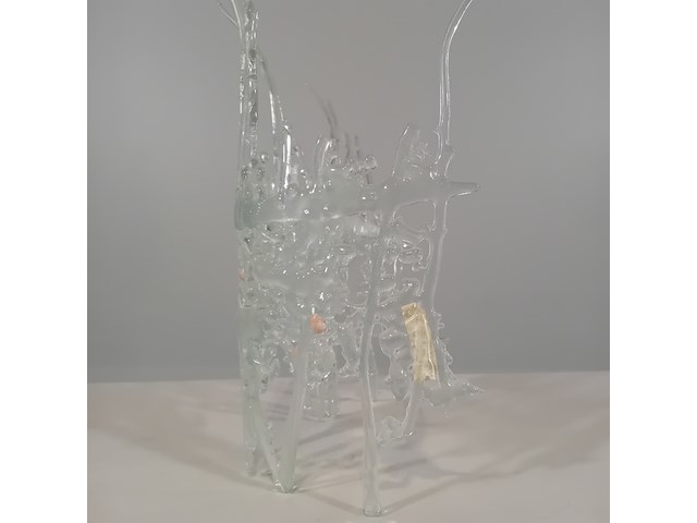 Glazen kunstwerk, f. van den berg, glas en schelpjes, 2000 - afbeelding 2 van  5