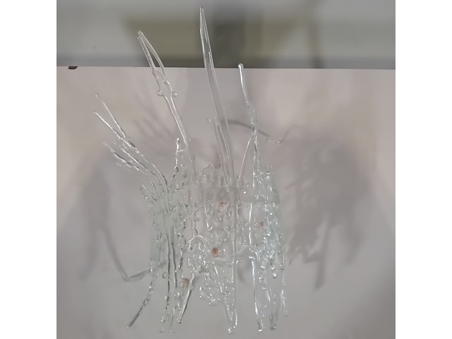 Glazen kunstwerk, f. van den berg, glas en schelpjes, 2000 - afbeelding 5 van  5