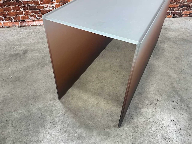 Glazen presentatie tafel - afbeelding 2 van  5