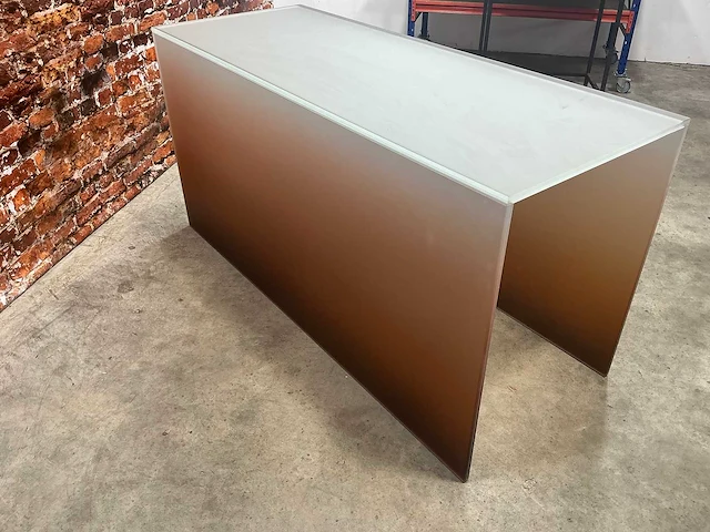 Glazen presentatie tafel - afbeelding 4 van  5