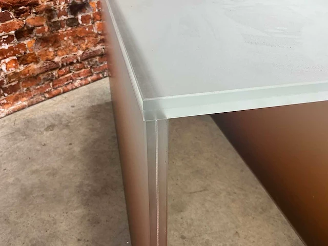 Glazen presentatie tafel - afbeelding 5 van  5