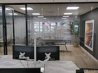 Glazen tussenwand incl. jalouzieen - 945x267cm - afbeelding 2 van  3